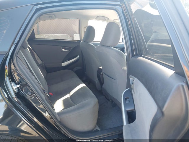 Toyota Prius Three 2014 JTDKN3DU5E1738497 Image 8