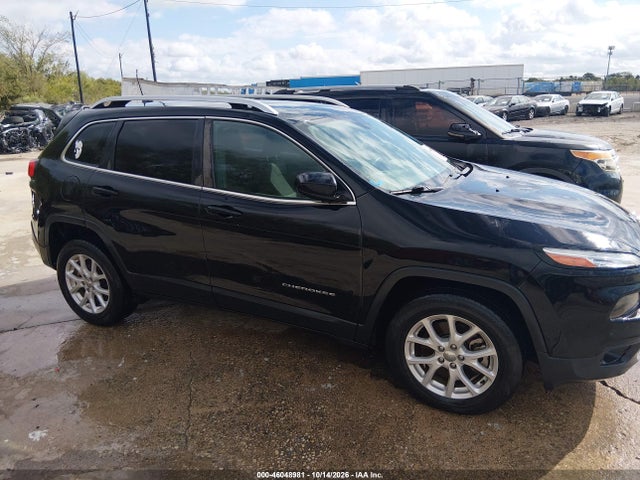 1C4PJLCB9JD566873 Jeep Cherokee Latitude Fwd