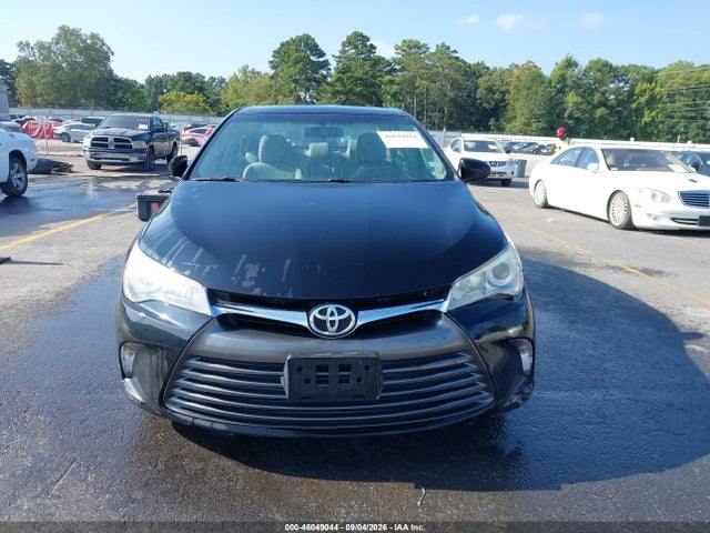 46049044 :رقم المزاد ، 4T4BF1FK7GR516608 vin ، 2016 Toyota Camry Le مزاد بيع