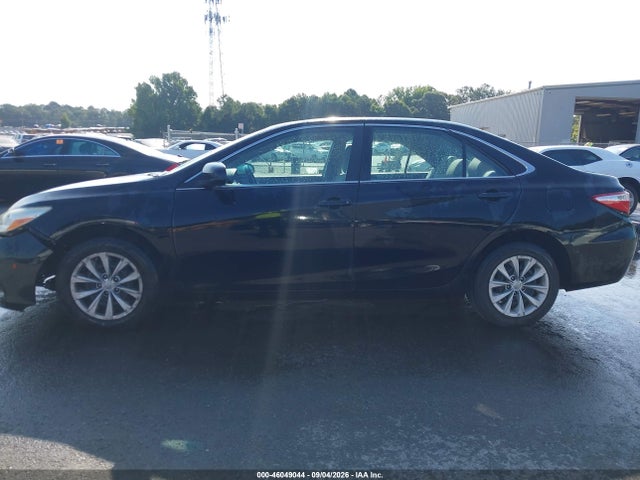 46049044 :رقم المزاد ، 4T4BF1FK7GR516608 vin ، 2016 Toyota Camry Le مزاد بيع