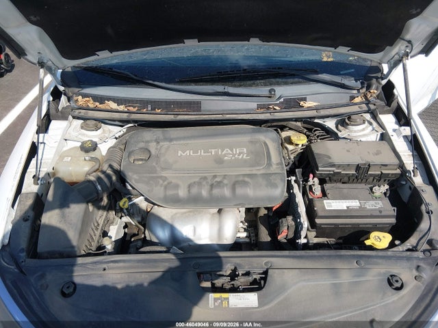 Продажа на аукционе авто 2015 Chrysler 200 Limited, vin: 1C3CCCABXFN551994, номер лота: 46049046