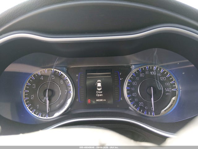 Продажа на аукционе авто 2015 Chrysler 200 Limited, vin: 1C3CCCABXFN551994, номер лота: 46049046