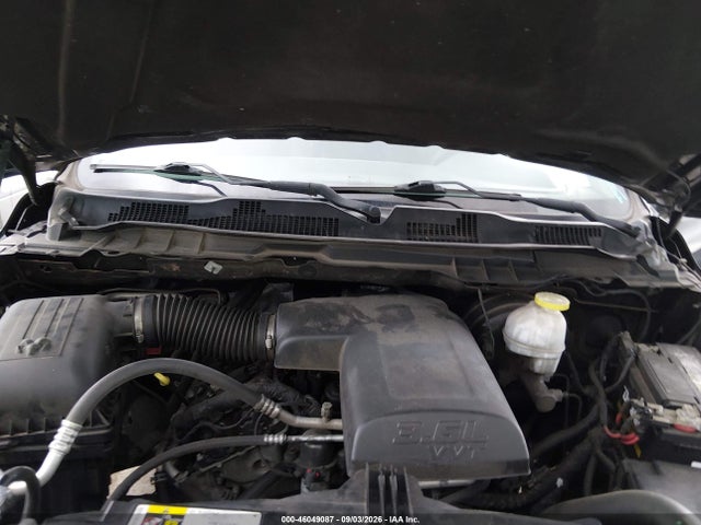 46049087 :رقم المزاد ، 1C6RR6FG1KS563061 vin ، 2019 Ram 1500 Classic Tradesman  4x2 6'4 Box مزاد بيع