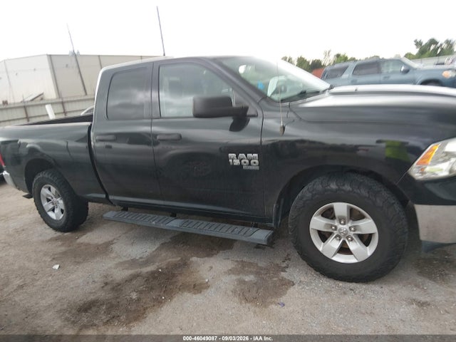 46049087 :رقم المزاد ، 1C6RR6FG1KS563061 vin ، 2019 Ram 1500 Classic Tradesman  4x2 6'4 Box مزاد بيع