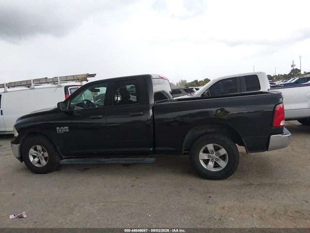 46049087 :رقم المزاد ، 1C6RR6FG1KS563061 vin ، 2019 Ram 1500 Classic Tradesman  4x2 6'4 Box مزاد بيع