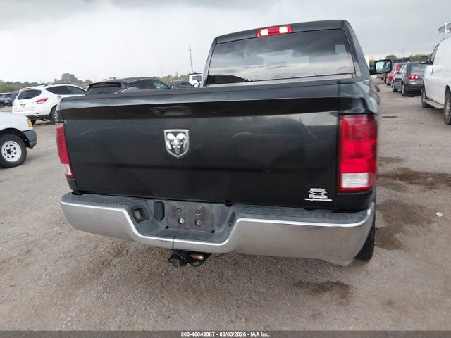 46049087 :رقم المزاد ، 1C6RR6FG1KS563061 vin ، 2019 Ram 1500 Classic Tradesman  4x2 6'4 Box مزاد بيع