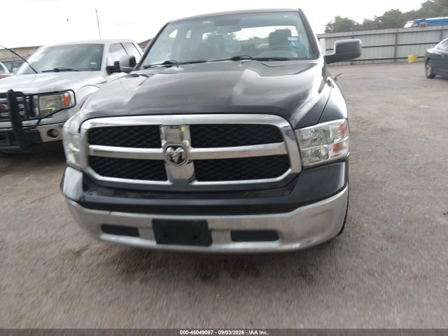 46049087 :رقم المزاد ، 1C6RR6FG1KS563061 vin ، 2019 Ram 1500 Classic Tradesman  4x2 6'4 Box مزاد بيع