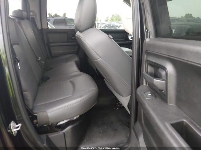 46049087 :رقم المزاد ، 1C6RR6FG1KS563061 vin ، 2019 Ram 1500 Classic Tradesman  4x2 6'4 Box مزاد بيع