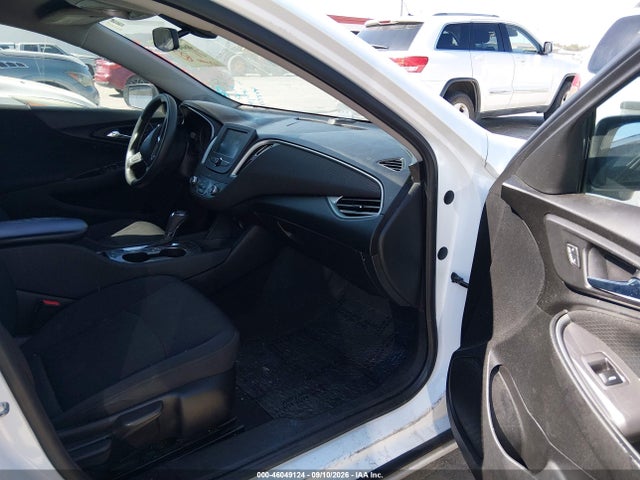 Chevrolet Malibu 1fl 2018 1G1ZC5ST9JF273660 Image 5