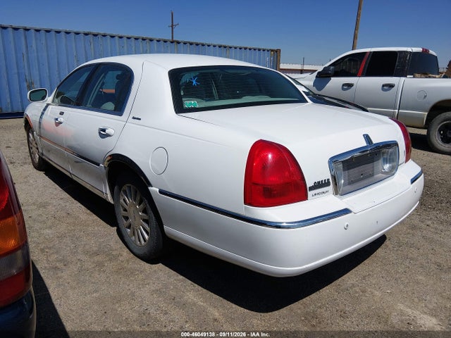 Aukcja sprzedaży 2004 Lincoln Town Car Signature, vin: 1LNHM81W64Y638197, numer aukcji: 46049138