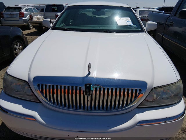 Aukcja sprzedaży 2004 Lincoln Town Car Signature, vin: 1LNHM81W64Y638197, numer aukcji: 46049138