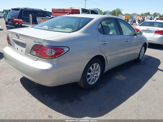46049143 :رقم المزاد ، JTHBF30G825013752 vin ، 2002 Lexus Es 300 مزاد بيع
