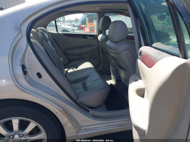 46049143 :رقم المزاد ، JTHBF30G825013752 vin ، 2002 Lexus Es 300 مزاد بيع