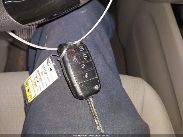 Продаж на аукціоні авто 2016 Kia Sedona Lx, vin: KNDMB5C15G6158287, номер лоту: 46049187