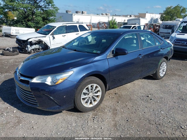 Toyota CAMRY LE 2017 4T1BF1FK5HU671928 Image 2