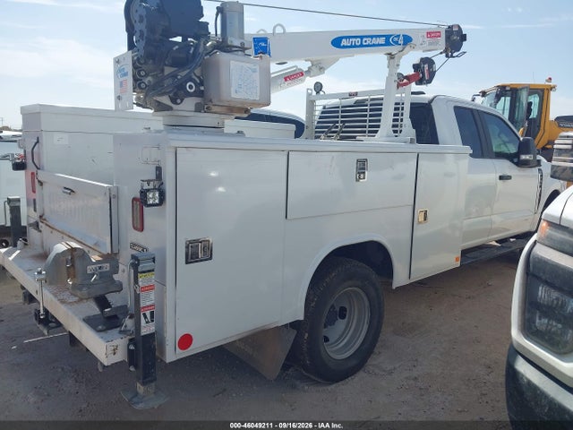 Ford F-350 Chassis Xl 2023 1FD8X3HN3PED03735 Image 4