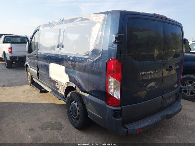 1FMZK1ZM1FKA63095 Ford Transit-150 Xl