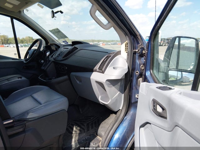 1FMZK1ZM1FKA63095 Ford Transit-150 Xl