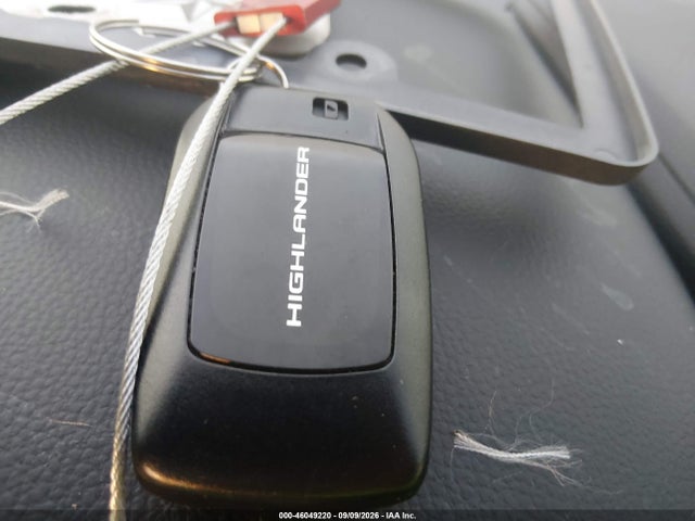 5TDKARAH7RS530457 Toyota Highlander Hybrid Xle