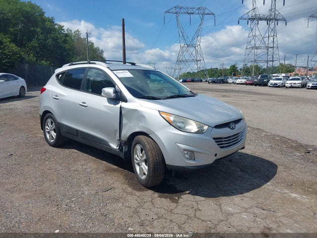 2013 Hyundai Tucson Gls მანქანა იყიდება აუქციონზე, vin: KM8JU3AC5DU713943, აუქციონის ნომერი: 46049229