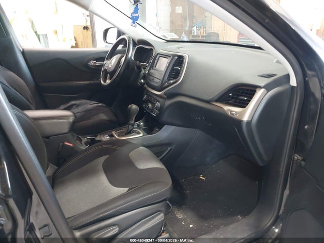 Продажа на аукционе авто 2014 Jeep Cherokee Latitude, vin: 1C4PJMCS0EW121373, номер лота: 46049247