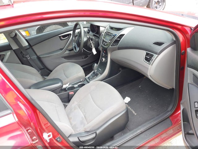 Продажа на аукционе авто 2015 Hyundai Elantra Se, vin: 5NPDH4AE5FH623668, номер лота: 46049250
