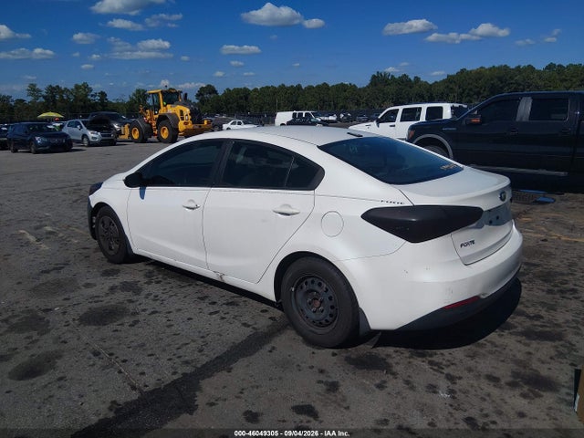 Продажа на аукционе авто 2015 Kia Forte Lx, vin: KNAFX4A61F5393824, номер лота: 46049305
