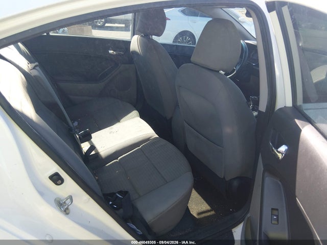 Продажа на аукционе авто 2015 Kia Forte Lx, vin: KNAFX4A61F5393824, номер лота: 46049305