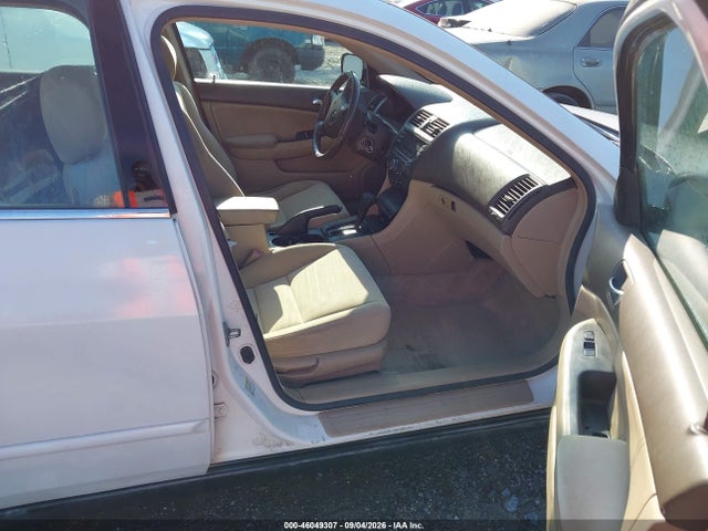 46049307 :رقم المزاد ، 1HGCM56455A168048 vin ، 2005 Honda Accord 2.4 Lx مزاد بيع