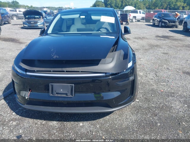 7SAYGDED1TF433594 Tesla Model Y Premium Rear-wheel Drive/rear-wheel Drive