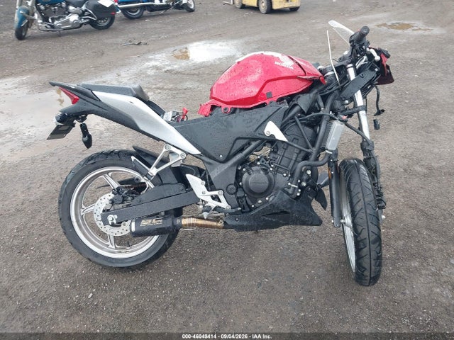 Aukcja sprzedaży 2011 Honda Cbr250 R, vin: MLHMC4116B5002958, numer aukcji: 46049414