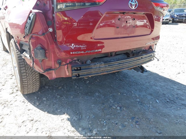 Toyota Highlander Limited 2021 5TDDZRBH7MS138815 Image 18