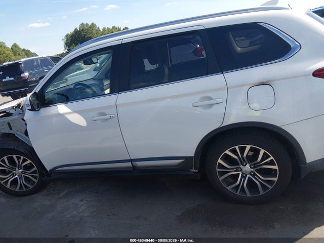 Продажа на аукционе авто 2017 Mitsubishi Outlander Sel, vin: JA4AZ3A3XHZ003154, номер лота: 46049440