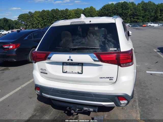 Продажа на аукционе авто 2017 Mitsubishi Outlander Sel, vin: JA4AZ3A3XHZ003154, номер лота: 46049440