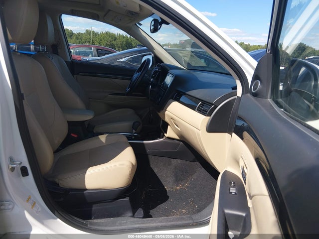 Продажа на аукционе авто 2017 Mitsubishi Outlander Sel, vin: JA4AZ3A3XHZ003154, номер лота: 46049440