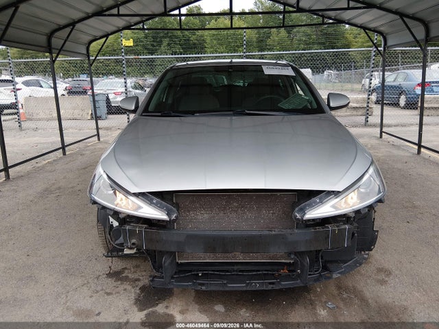 2019 Hyundai Elantra Se მანქანა იყიდება აუქციონზე, vin: KMHD74LF9KU792676, აუქციონის ნომერი: 46049464