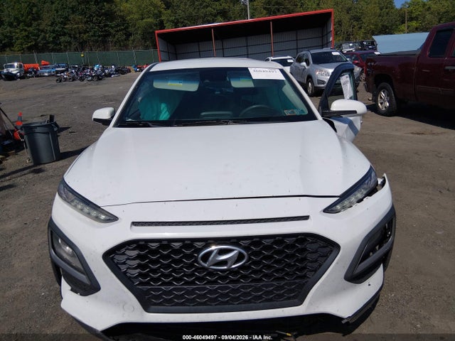 2021 Hyundai Kona Se მანქანა იყიდება აუქციონზე, vin: KM8K12AA8MU663898, აუქციონის ნომერი: 46049497