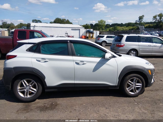 2021 Hyundai Kona Se მანქანა იყიდება აუქციონზე, vin: KM8K12AA8MU663898, აუქციონის ნომერი: 46049497