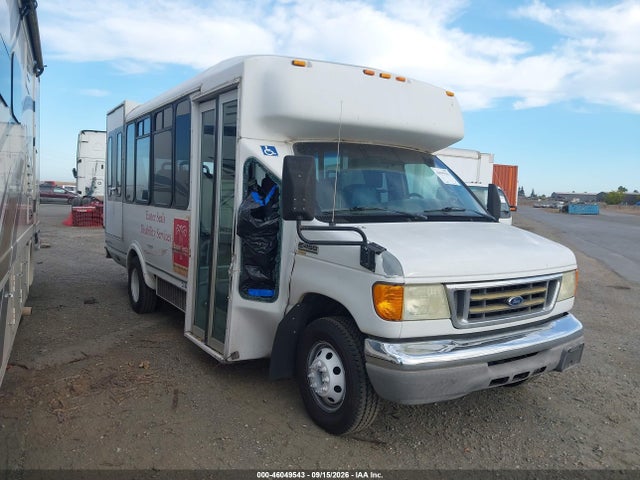 2006 Ford E-450 Cutaway მანქანა იყიდება აუქციონზე, vin: 1FDXE45S96DB10172, აუქციონის ნომერი: 46049543