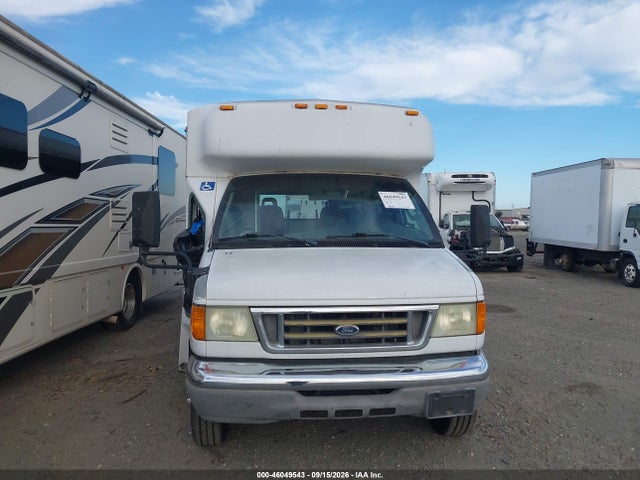 2006 Ford E-450 Cutaway მანქანა იყიდება აუქციონზე, vin: 1FDXE45S96DB10172, აუქციონის ნომერი: 46049543