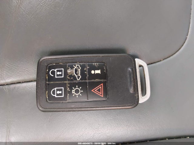 2014 Volvo S60 T6 მანქანა იყიდება აუქციონზე, vin: YV1902FH5E2278804, აუქციონის ნომერი: 46049575