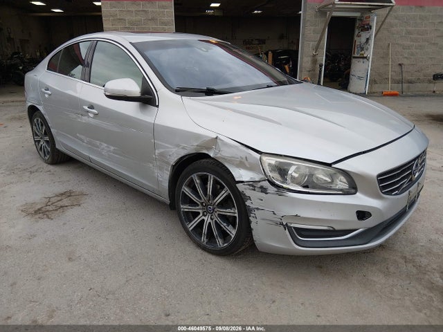 2014 Volvo S60 T6 მანქანა იყიდება აუქციონზე, vin: YV1902FH5E2278804, აუქციონის ნომერი: 46049575