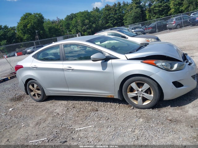 2013 Hyundai Elantra Gls მანქანა იყიდება აუქციონზე, vin: 5NPDH4AE5DH403931, აუქციონის ნომერი: 46049587