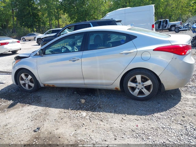 2013 Hyundai Elantra Gls მანქანა იყიდება აუქციონზე, vin: 5NPDH4AE5DH403931, აუქციონის ნომერი: 46049587