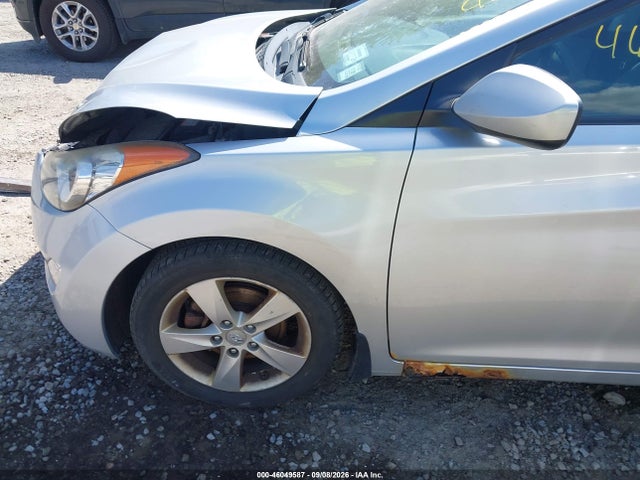 2013 Hyundai Elantra Gls მანქანა იყიდება აუქციონზე, vin: 5NPDH4AE5DH403931, აუქციონის ნომერი: 46049587