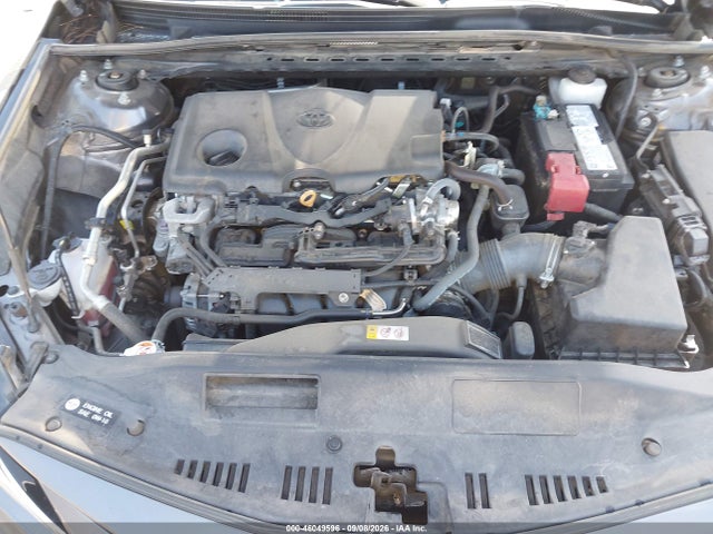 46049596 :رقم المزاد ، 4T1C11AK2NU033691 vin ، 2022 Toyota Camry Le مزاد بيع