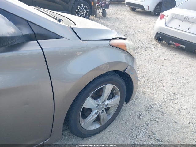 46049628 :رقم المزاد ، 5NPDH4AE3DH300135 vin ، 2013 Hyundai Elantra Gls مزاد بيع