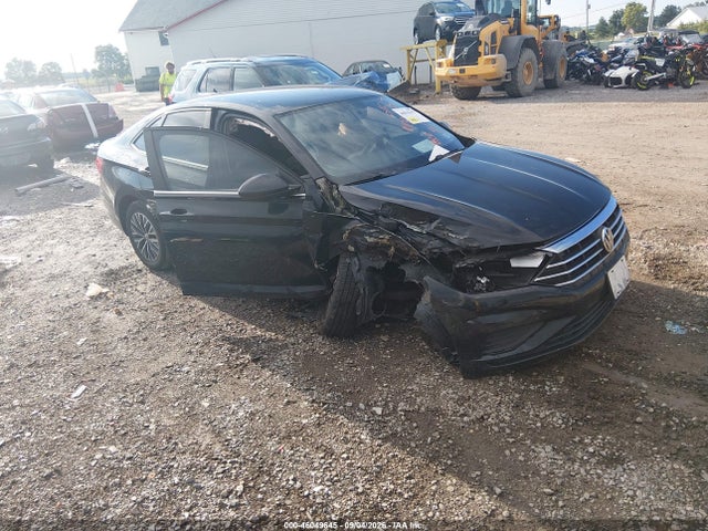 46049645 :رقم المزاد ، 3VWC57BU9MM096329 vin ، 2021 Volkswagen Jetta مزاد بيع