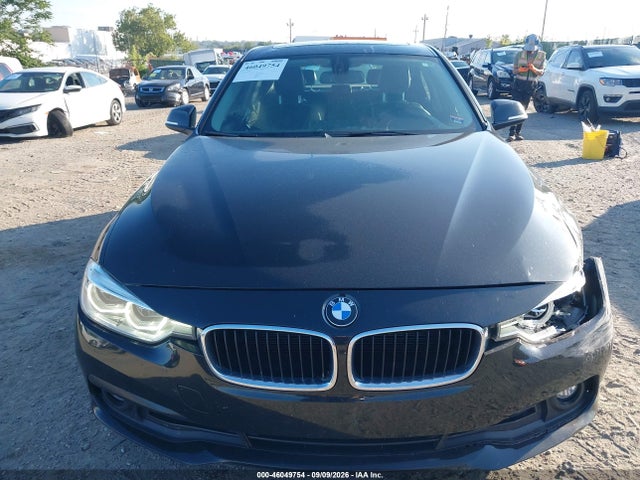 46049754 :رقم المزاد ، WBA8E5G50JNV02673 vin ، 2018 Bmw 320i Xdrive مزاد بيع