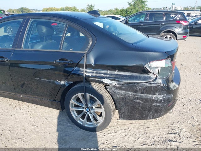 46049754 :رقم المزاد ، WBA8E5G50JNV02673 vin ، 2018 Bmw 320i Xdrive مزاد بيع